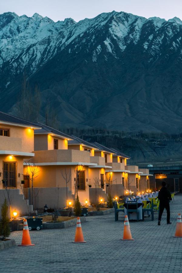 Dynasty Hotel Skardu Exterior photo