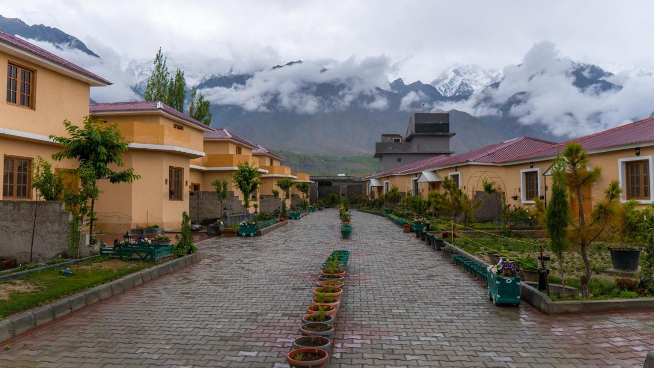 Dynasty Hotel Skardu Exterior photo